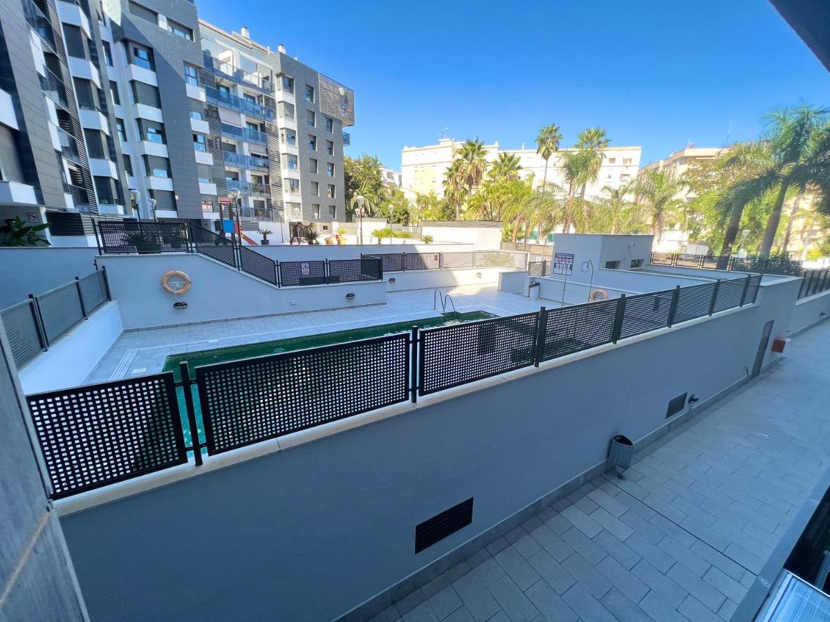 Apartment El Estrecho Close To Center With Parking And Pool Алхесирас Екстериор снимка