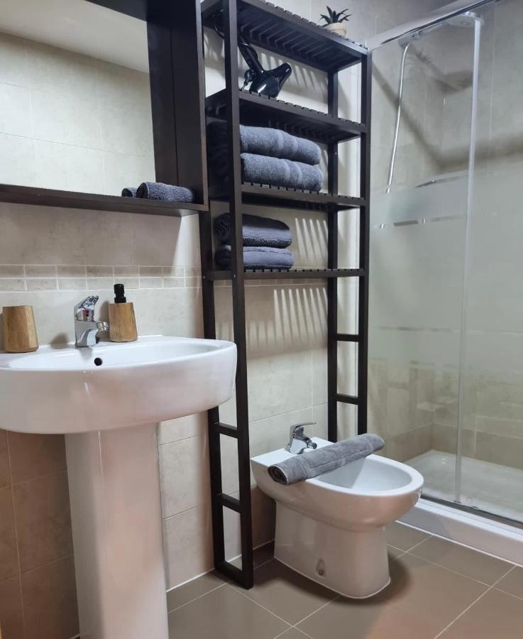 Apartment El Estrecho Close To Center With Parking And Pool Алхесирас Екстериор снимка
